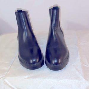 Steve Madden black booties